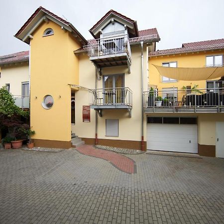 Kleines Landhaus Wendel Hotel Kapellen-Drusweiler Bagian luar foto