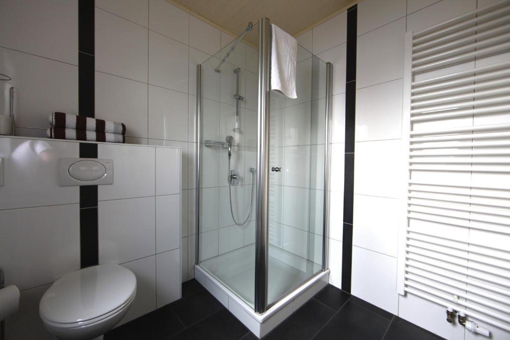 Kleines Landhaus Wendel Hotel Kapellen-Drusweiler Bagian luar foto